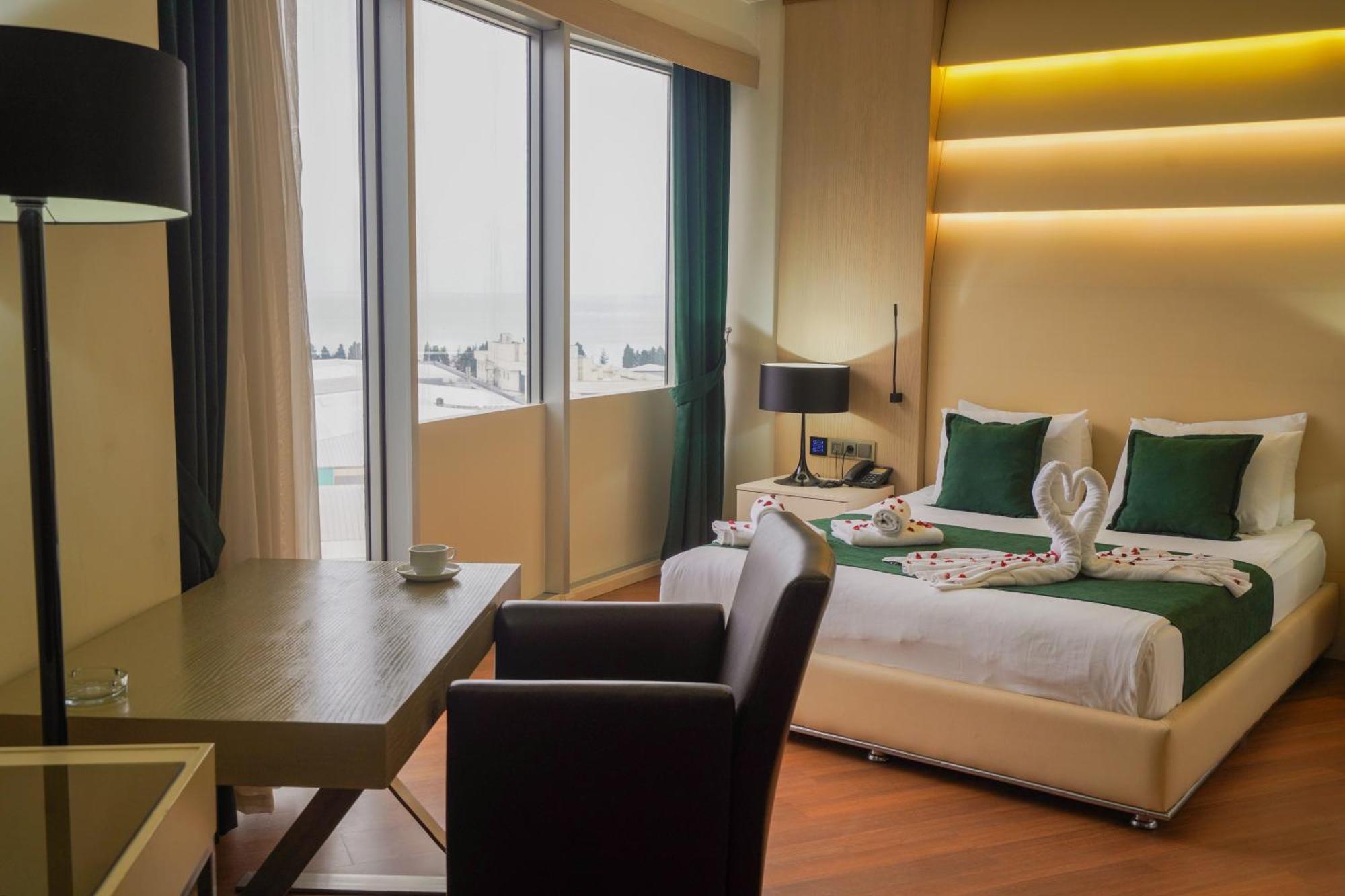 Konak Park Otel Yomra Trabzon Exterior photo